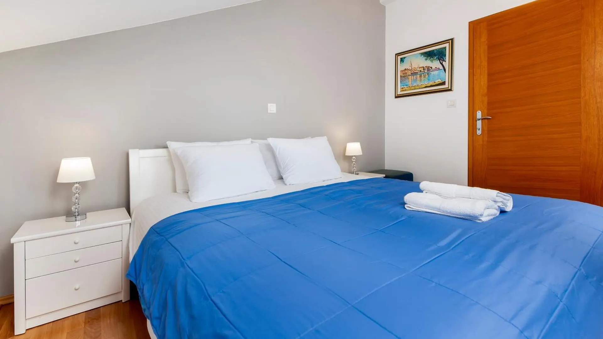 Apartment Lili Porec 0*,