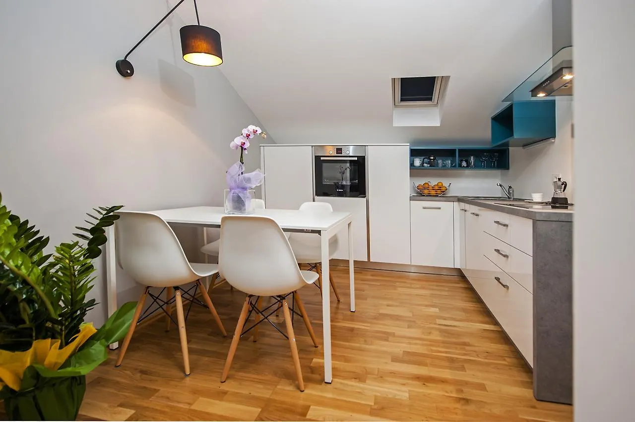 Apartment Lili Poreč 0*,  Horvátország